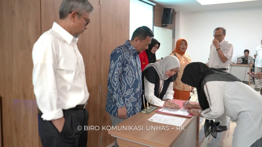 Penandatangan Pakta Integritas Pengelolaan Limbah Berkelanjutan Lingkup Unhas