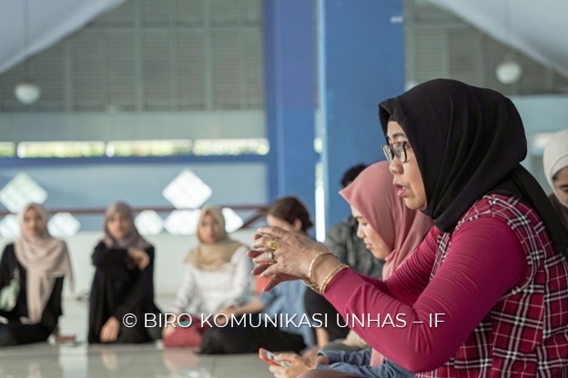 KUI Unhas Ajarkan Bahasa Indonesia Bagi Mahasiswa Asing Melalui International Student Sharing Session