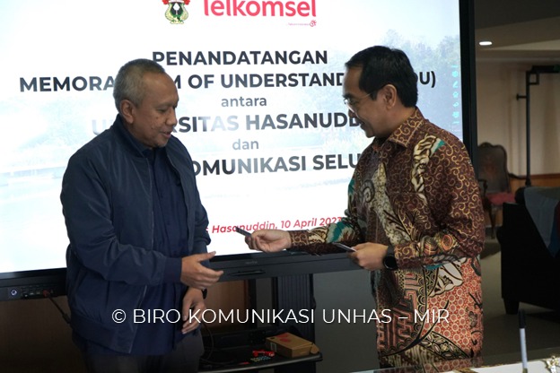 Unhas dan Telkomsel Sepakat Kerjasama Pengembangan Digitalisasi