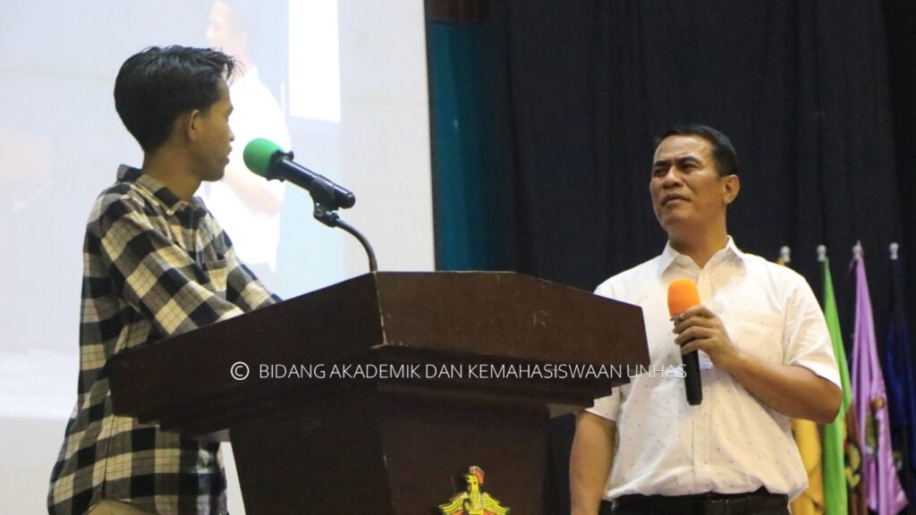 Andi Amran Sulaiman Beri Inspirasi Berwirausaha ke Mahasiswa Unhas dalam Inspiring Lecture