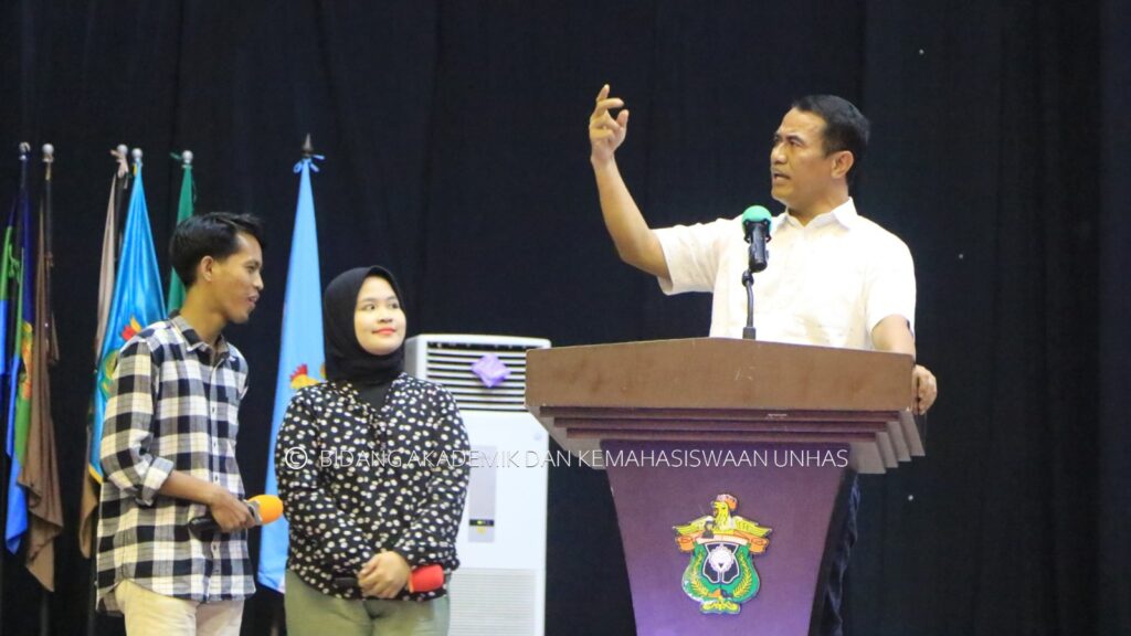 Andi Amran Sulaiman Beri Inspirasi Berwirausaha ke Mahasiswa Unhas dalam Inspiring Lecture