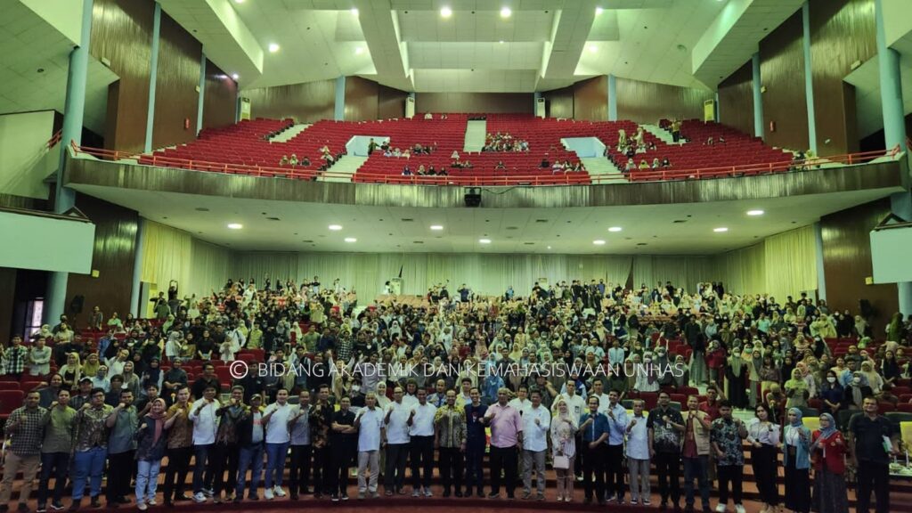 Andi Amran Sulaiman Beri Inspirasi Berwirausaha ke Mahasiswa Unhas dalam Inspiring Lecture