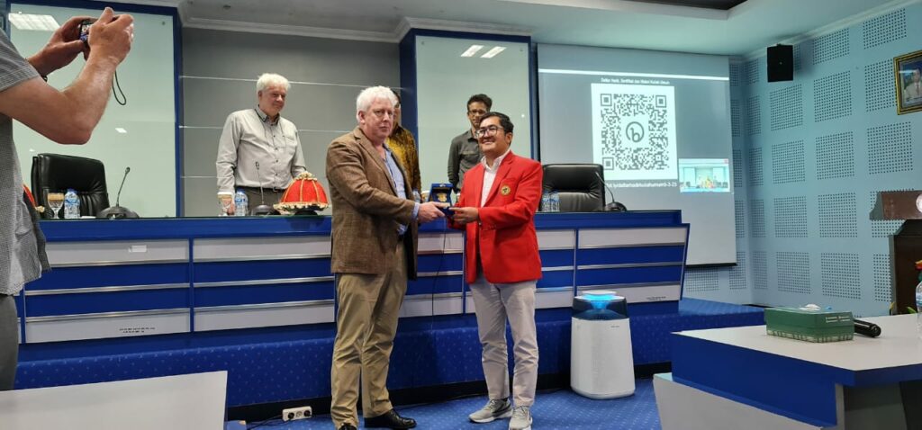 FIKP Unhas Gelar Kuliah Umum Tentang Rumput Laut, Hadirkan 3 Pembicara Wageningen University and Research (WUR)-Netherland