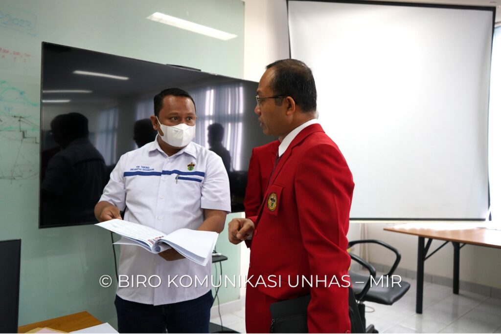 Jajaran Pimpinan Lingkup Unhas Tinjau Hari Pertama Pelaksanaan UTBK-SNBT 2023