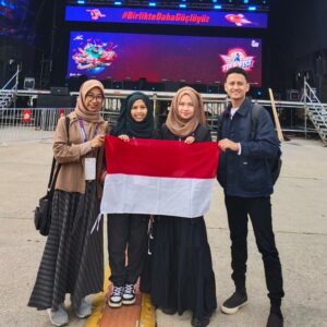 Pamerkan Inovasi Komik La Galigo, Mahasiswa Unhas Raih Silver Medal di Teknofest 2023 Turki