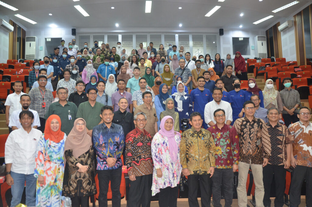 Kuliah Umum FK Unhas Sinergitas Program Jaminan Kesehatan Nasional dalam pengembangan Tridarma
