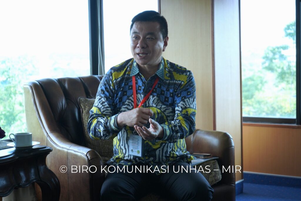 Bupati Kaimana saat berkunjung ke Unhas
