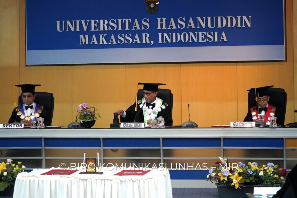 Pengukuhan Guru Besar Fisip