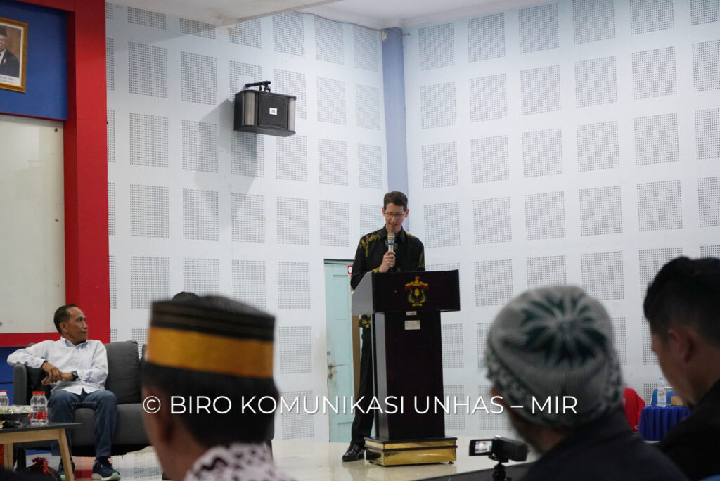 Kuliah Umum FIB Unhas kerjasama Konjen Australia
