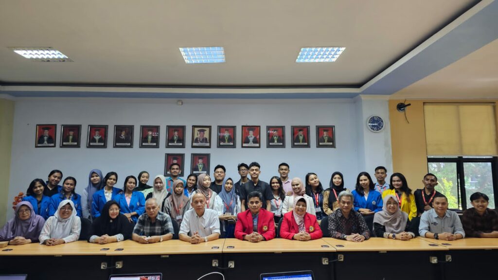 Dekan Fakultas Kehutanan Universitas Hasanuddin Terima Secara Resmi Mahasiswa Inbound PMM MBKM Angkatan 3