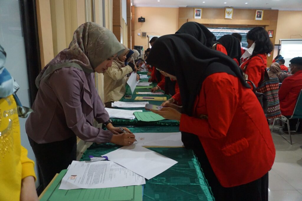 Penandatanganan Pakta Integritas Mahasiswa Baru Fakultas Kehutanan Universitas Hasanuddin Tahun 2023