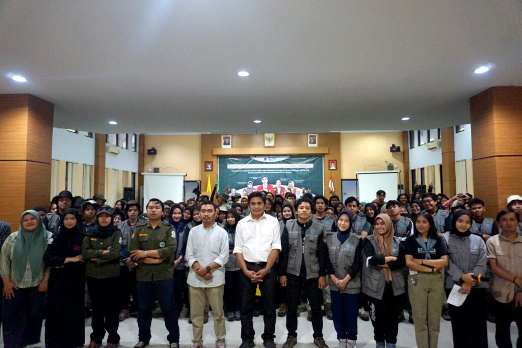Pelepasan Mahasiswa PKMR XLV Fakultas Kehutanan Unhas, Dekan: Jaga Kesehatan dan Kekompakan