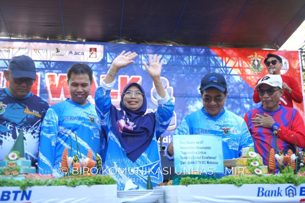 Kemeriahan Rangkaian Dies ke-67 Unhas di Fun Walk dan Family Gathering