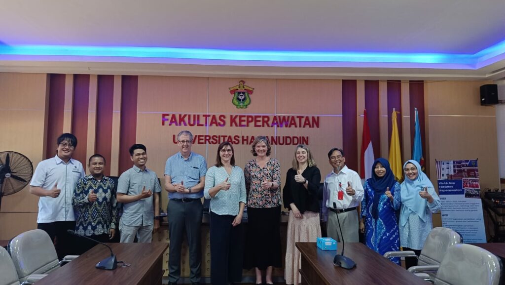 Fakultas Keperawatan terima Kunjungan Profesor Fisioterapi dari Australia