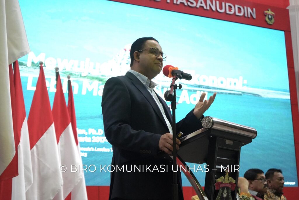 Anies Baswedan Terima Gagasan Tentang Penguatan Benua Maritim Melalui Buku Putih Karya Sivitas Akademika Unhas