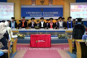 Lagi, Tiga Guru Besar Unhas Dikukuhkan di Bidang Ilmu Geofisika/Geomorfologi, Bidang Ilmu Akuntansi Manajemen, dan Bidang Sistem Informasi Perikanan Tangkap
