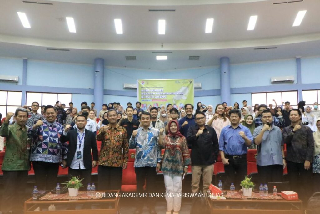 Minister of Youth and Sports of the Republic of Indonesia Motivates Unhas Students for Entrepreneurship