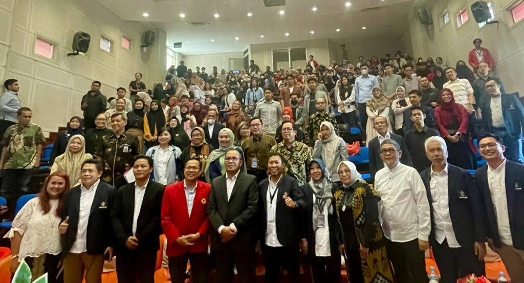 Fakultas Teknik Unhas Jadi Tuan Rumah Penyelenggaraan ke-11 Temu Ilmiah Ikatan Peneliti Lingkungan Binaan Indonesia