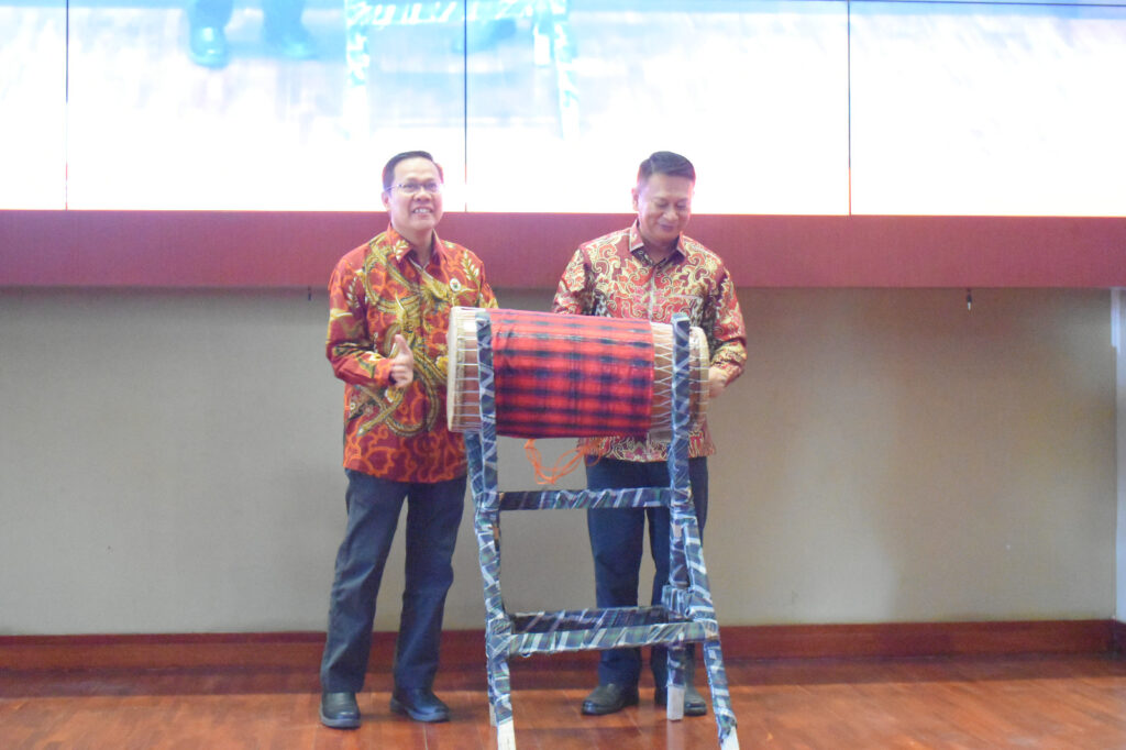 Fakultas Teknik Sukses Gelar Konferensi Internasional ICREST 2023