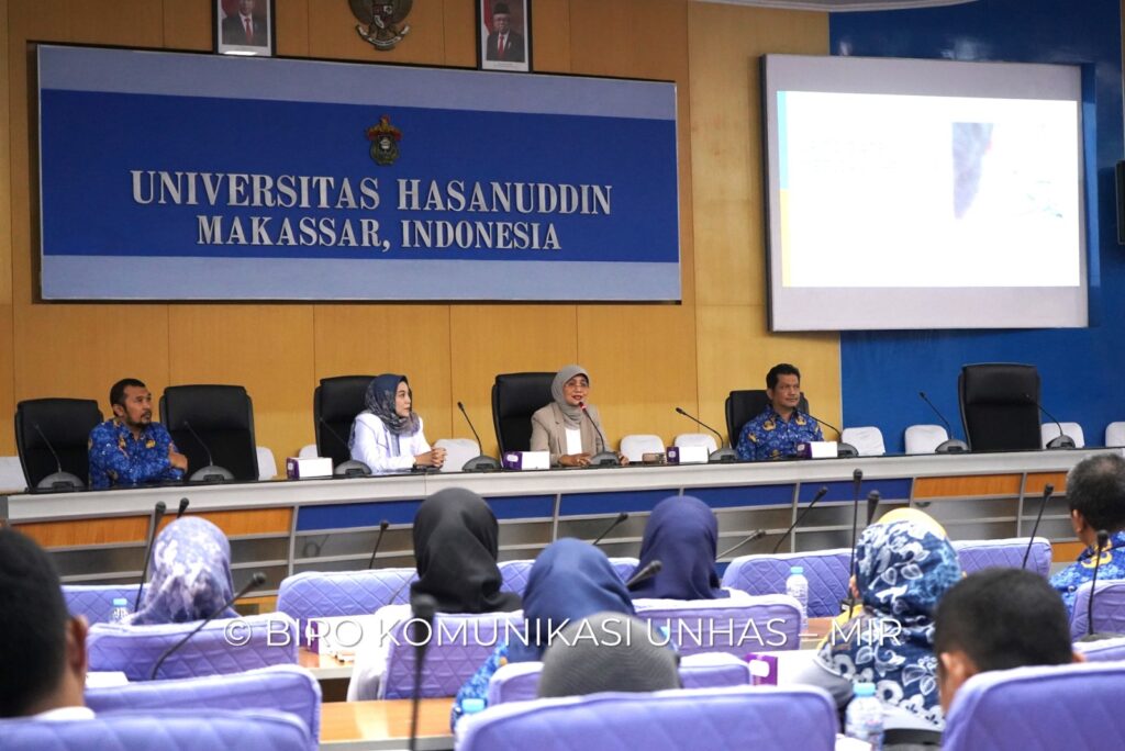 Penyuluhan Hasil Medical Check Up Program Unhas Sehat, Ingatkan Pentingnya Kesehatan Kulit