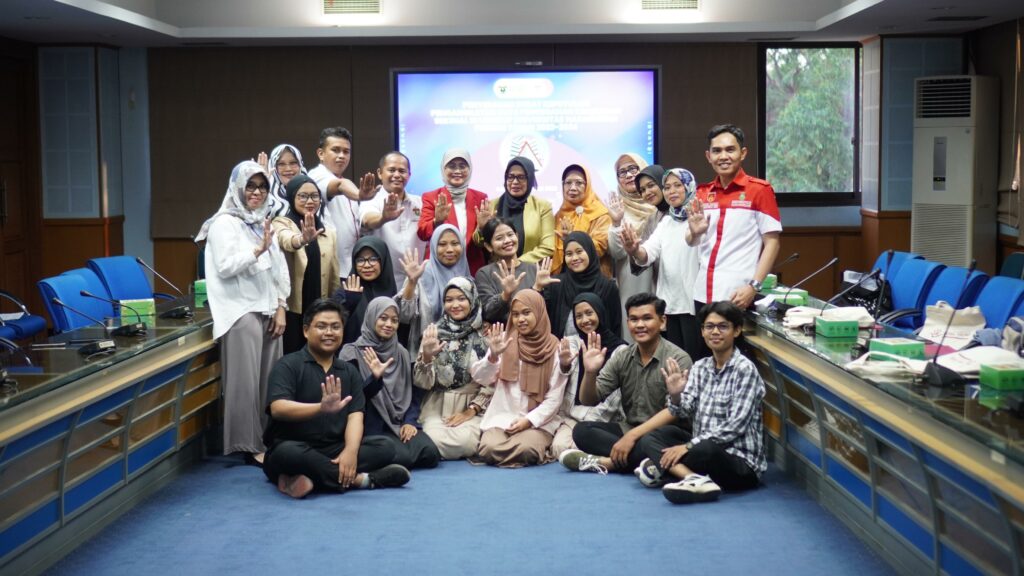 Penyerahan Surat Keputusan Bagi 11 Duta Pencegahan Kekerasan Seksual Lingkup Unhas Periode 2023-2024