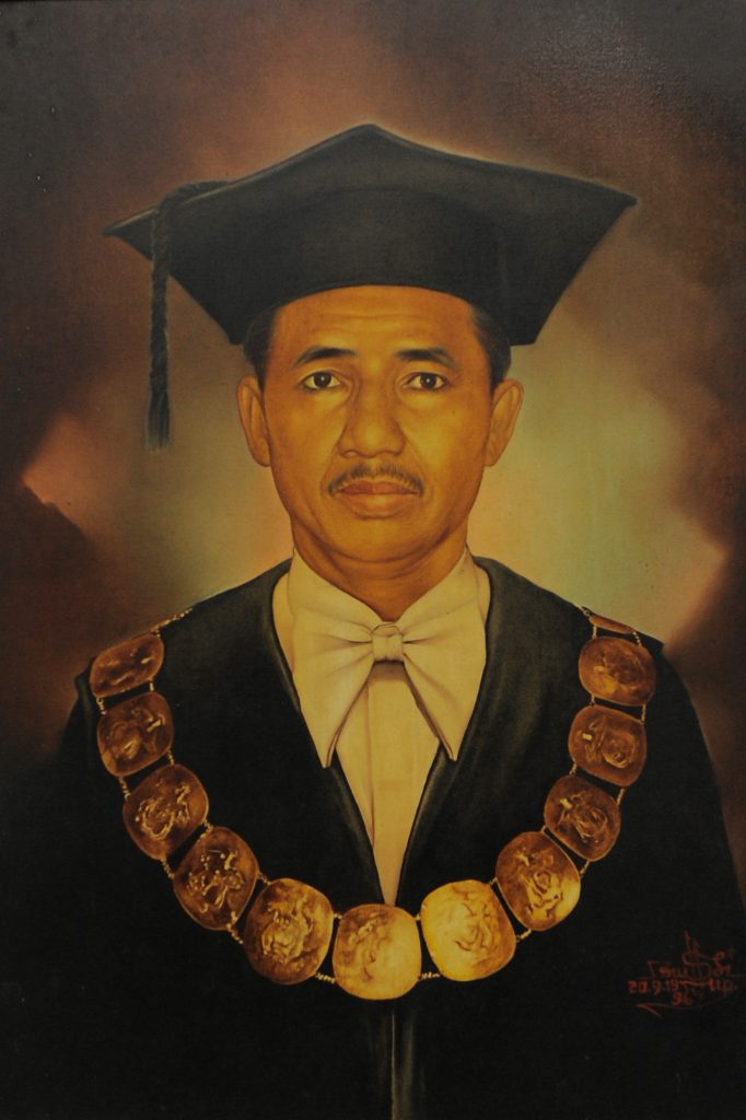 Prof. Dr. Basri Hasanuddin, M.A.