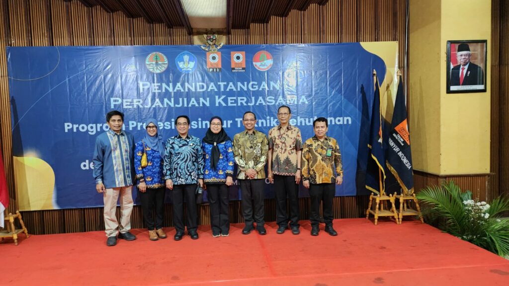 Unhas dan KLHK Sepakat Kerjasama Hadirkan Program Profesi Insinyur Kehutanan