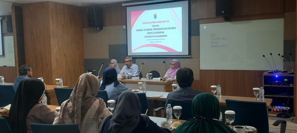 UPT Kearsipan Unhas Selenggarakan Sosialisasi Peraturan Rektor Tentang NSPK Kepada Sivitas Akademika