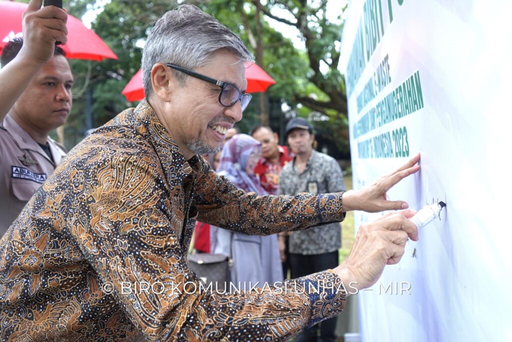 Unhas Selenggarakan Seminar Nasional E-Waste, Bahas Strategi Pengelolaan Limbah Elektronik Kampus