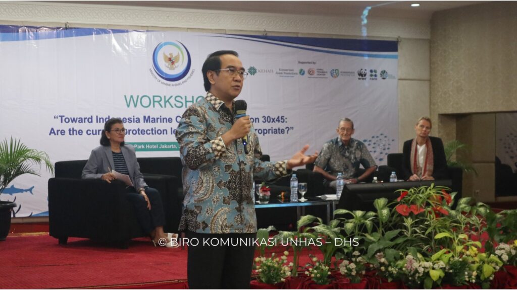 Rektor Unhas Prof. JJ Narasumber Workshop KKP: Mengeksplorasi Visi Konservasi Laut Indonesia 30×45