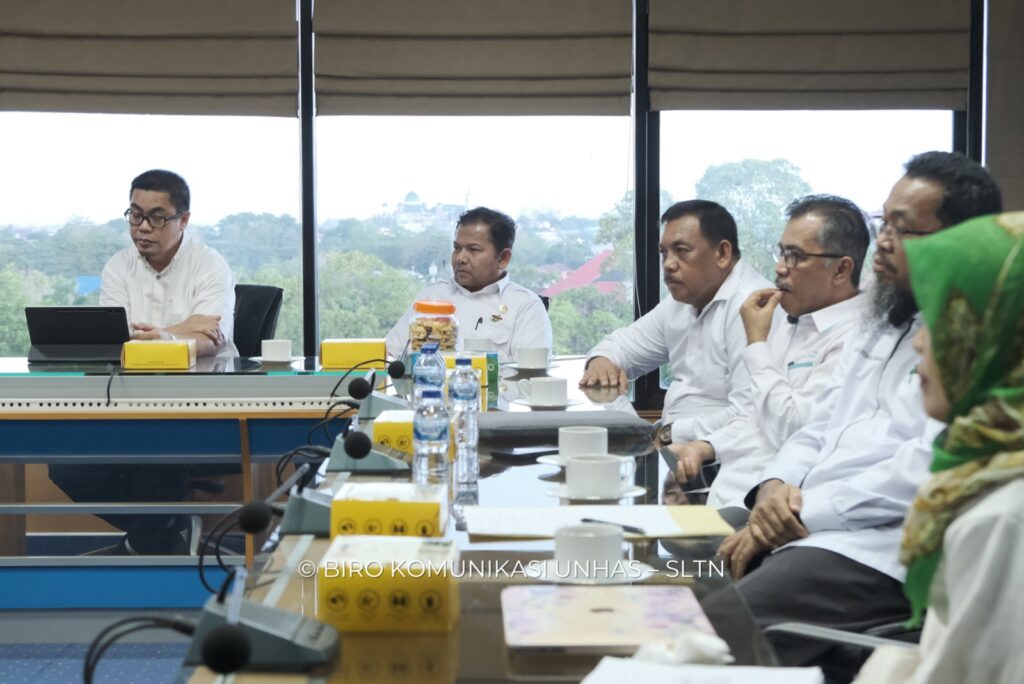 Penandatangan Nota Kesapahaman antara Unhas dan Universitas Terbuka dan untuk Peningkatan Kerja Sama Akademik