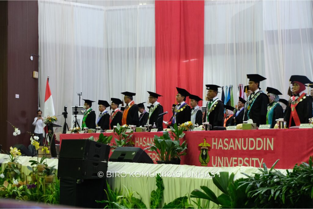Unhas Hasilkan 1587 Wisudawan Baru Pada Periode Wisuda Desember 2023