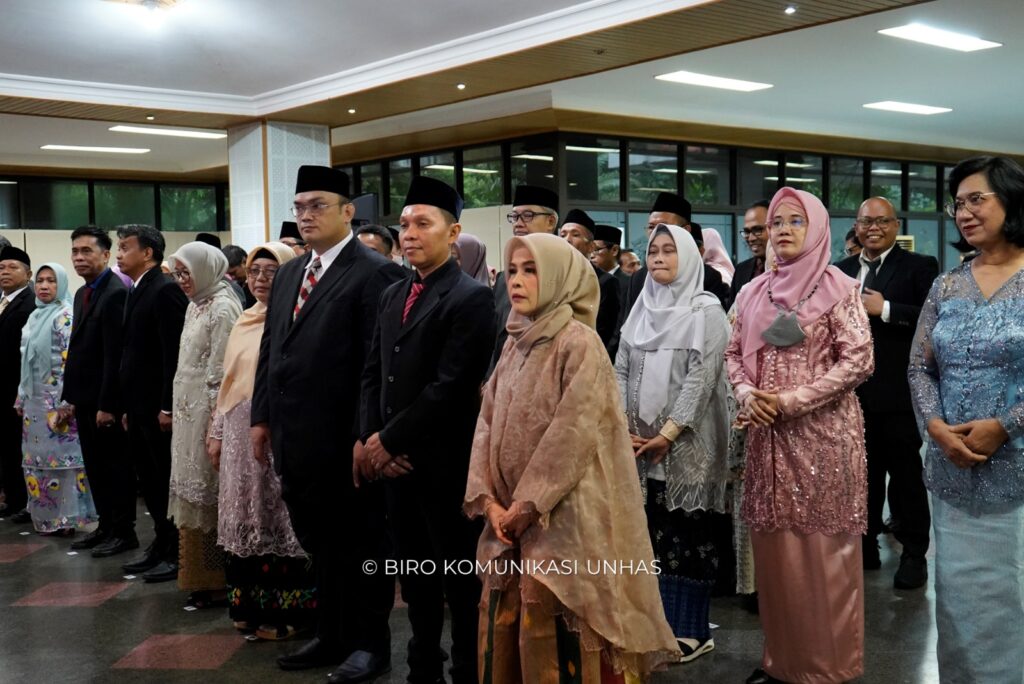 Pelantikan dan Pengambilan Sumpah 77 Pejabat Baru Unhas, Rektor: Perkuat Kolabrasi