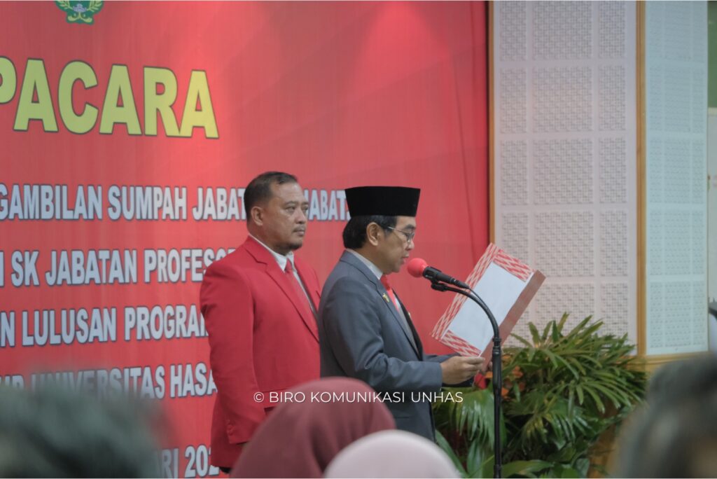 Pelantikan dan Pengambilan Sumpah 77 Pejabat Baru Unhas, Rektor: Perkuat Kolabrasi