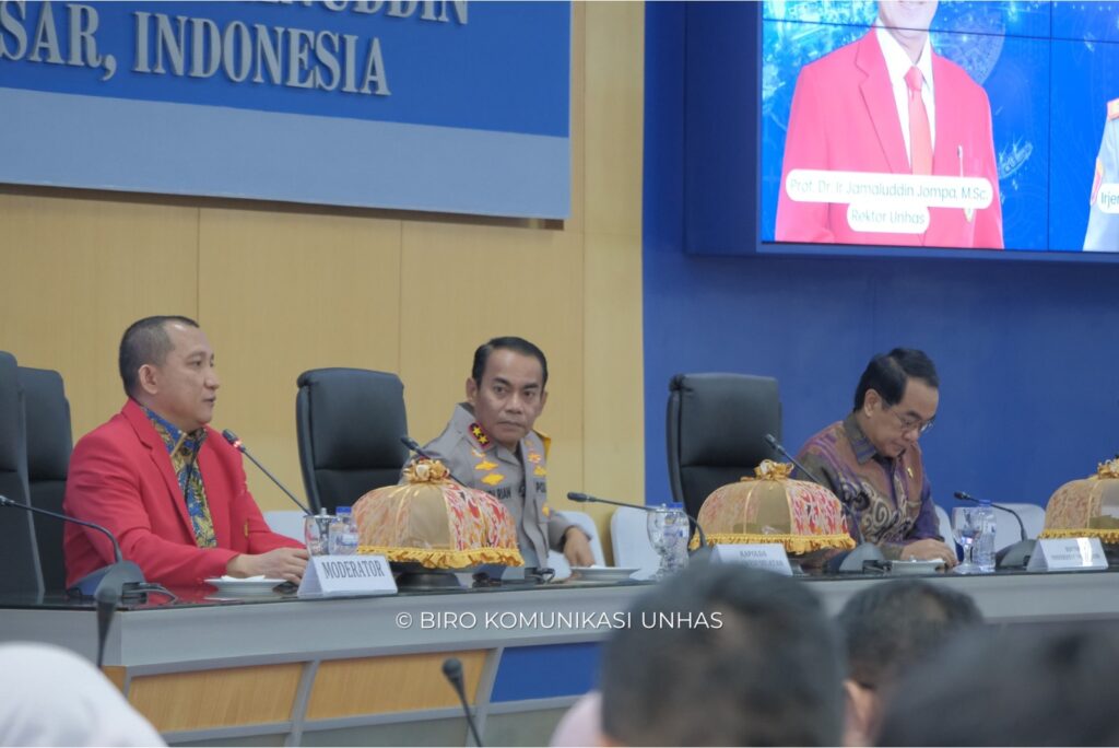 Kapolda Sulsel Di Depan Sivitas Akademika Unhas Sampaikan Harapannya Agar Pemilu di Sulsel Berlangsung Aman dan Lancar