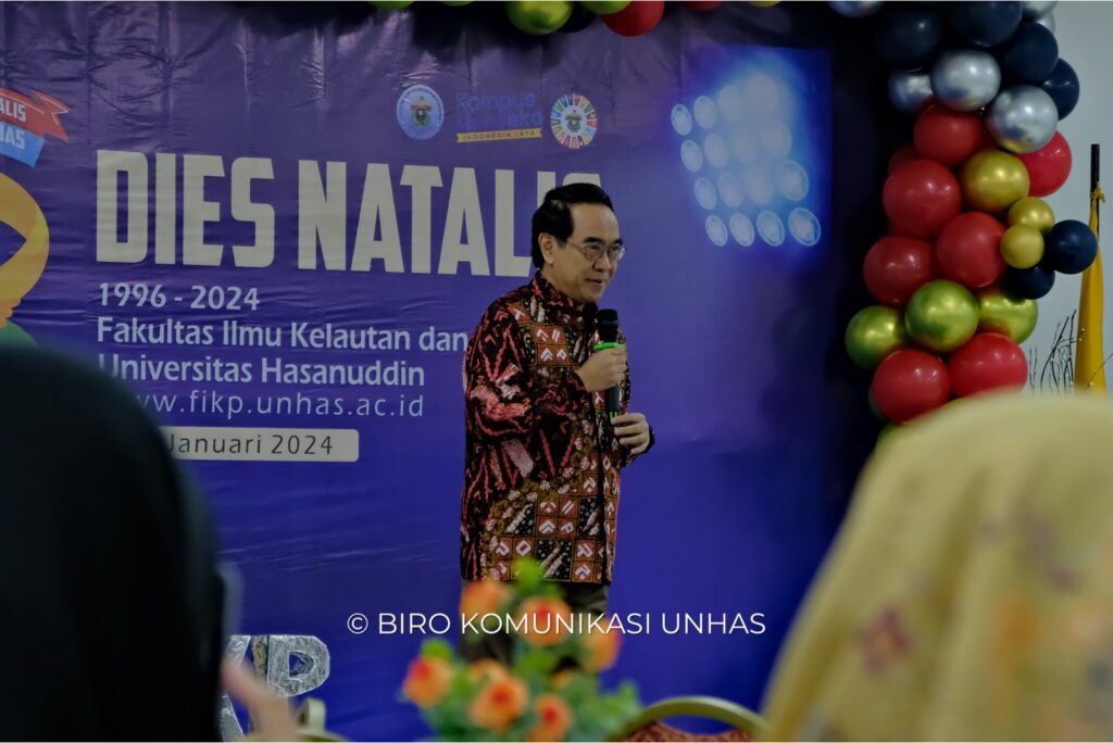 Rektor pada Puncak Perayaan Dies Natalis Ke-28 FIKP Unhas: Terus Tingkatkan Kontribusi ke Perguruan Tinggi dan Peningkatan SDM Kelautan Perikanan