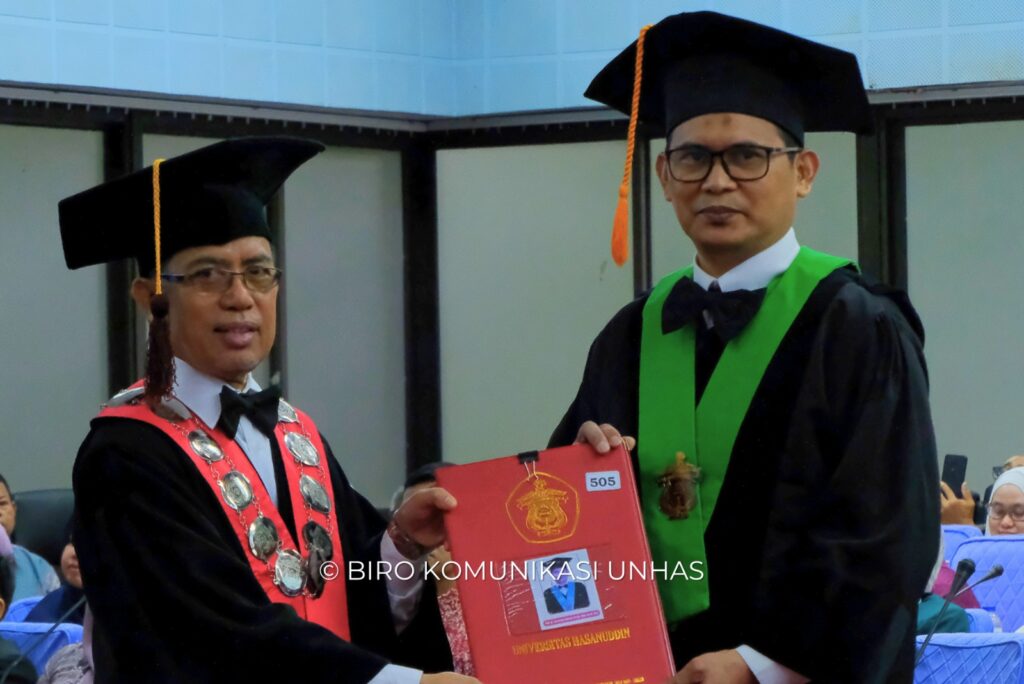 Rektor Unhas Kukuhkan Tiga Profesor Baru Dari Fak. Kedokteran dan FKM