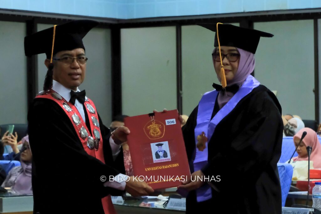 Rektor Unhas Kukuhkan Tiga Profesor Baru Dari Fak. Kedokteran dan FKM