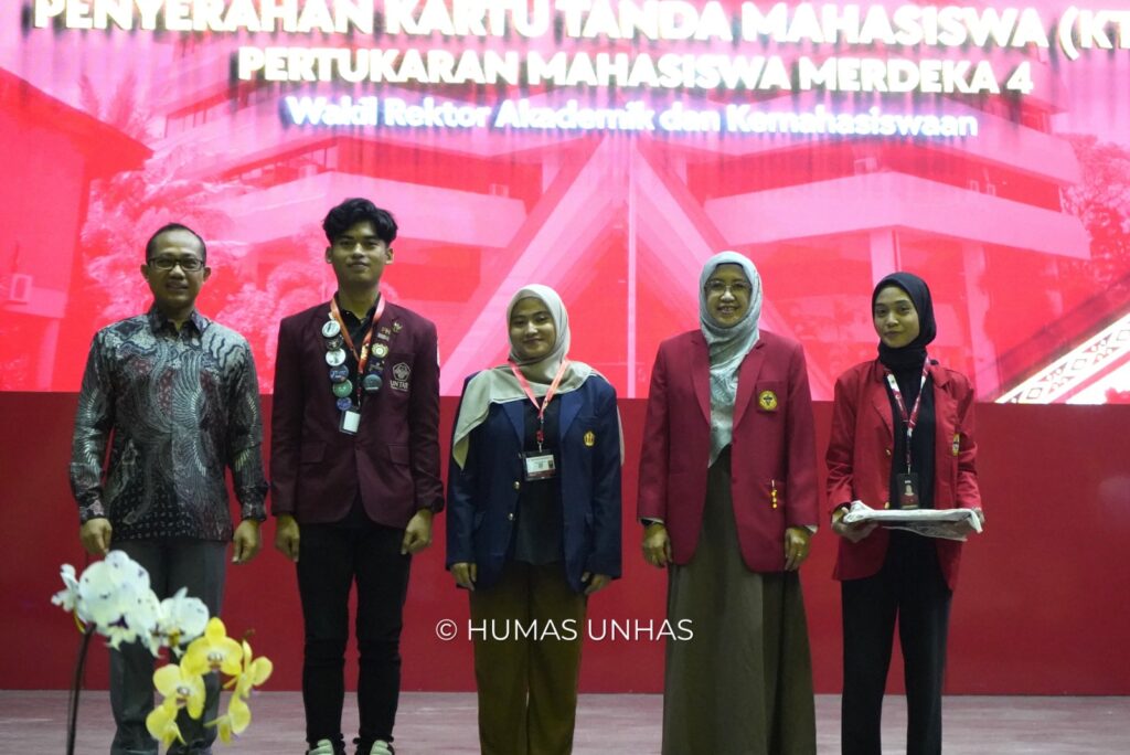 Unhas Resmi Terima 323 Mahasiswa Program Merdeka Belajar Kampus Merdeka Angkatan IV