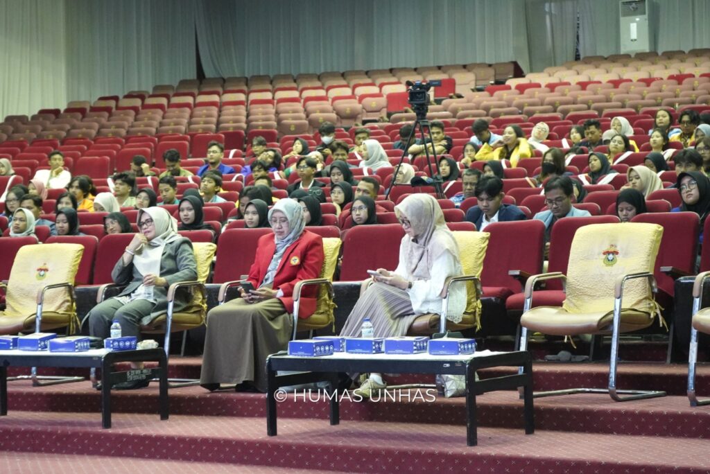 Unhas Resmi Terima 323 Mahasiswa Program Merdeka Belajar Kampus Merdeka Angkatan IV