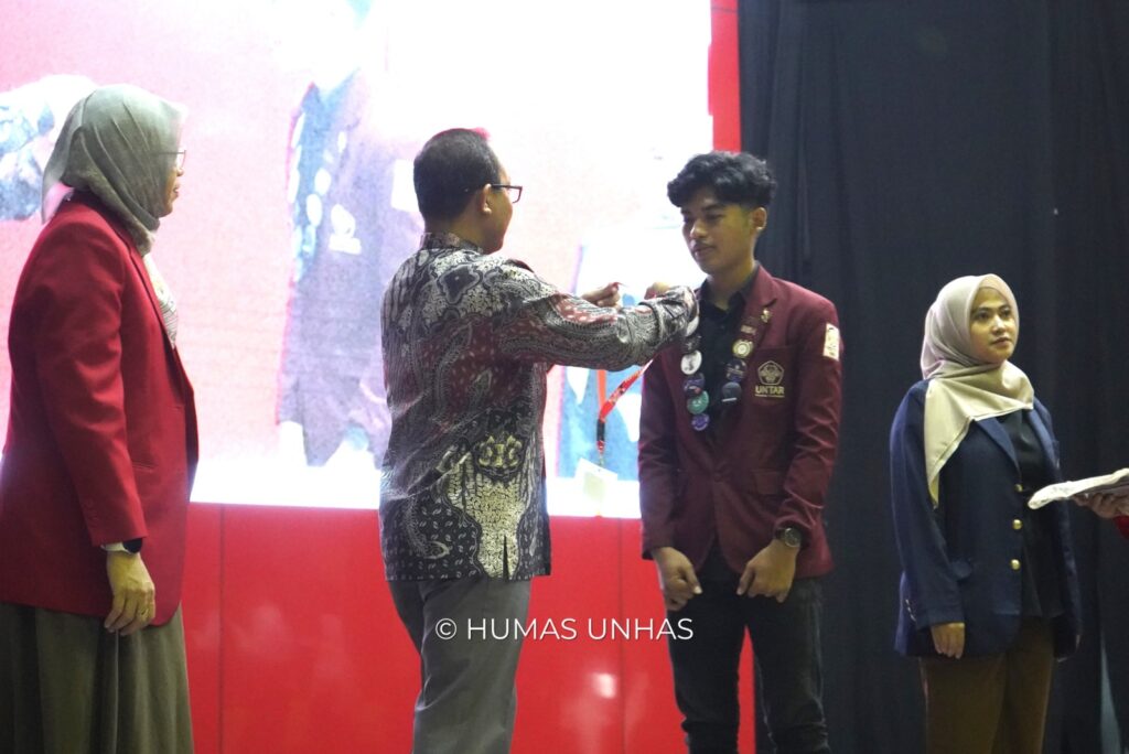 Unhas Resmi Terima 323 Mahasiswa Program Merdeka Belajar Kampus Merdeka Angkatan IV