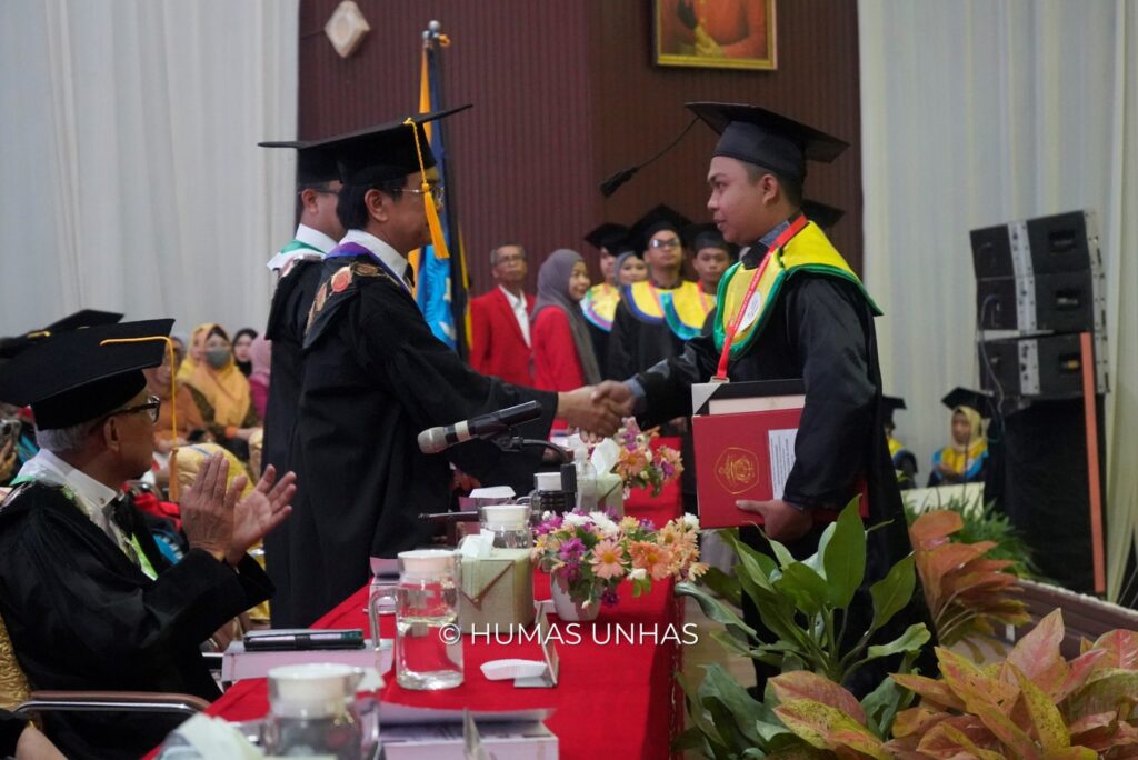 Lulusan Terbaik Unhas pada Wisuda Periode Februari 2024
