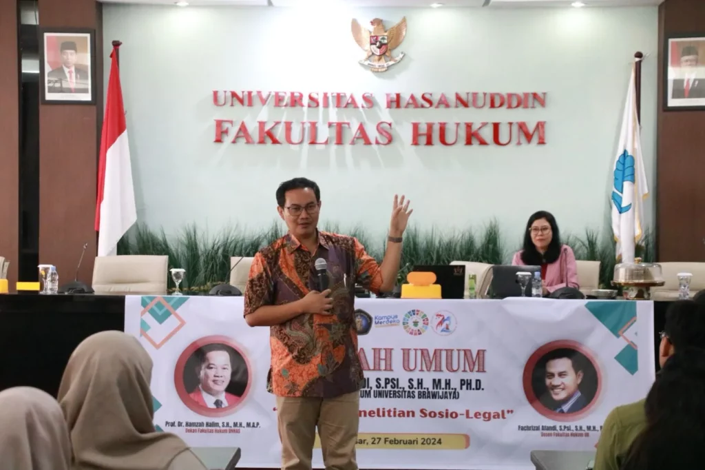 Fakultas Hukum Unhas Gelar Kuliah Umum Bahas Penelitian Sosio-Legal