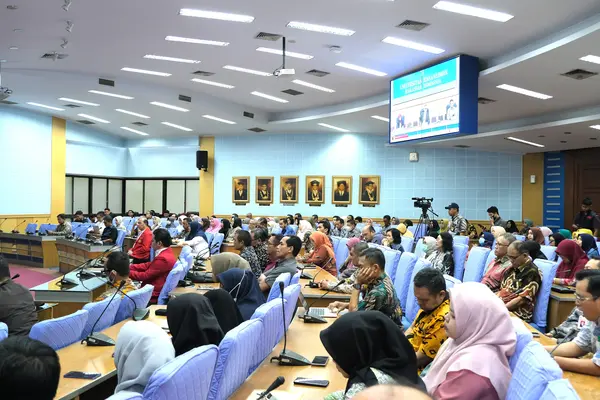 Unhas Selenggarakan Kuliah Umum, Hadirkan Ketua Umum Dewan Pengurus KORPRI Nasional sebagai Narasumber