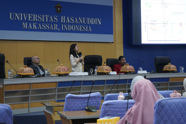 Unhas Selenggarakan Kuliah Umum, Bahas Metabolomik untuk Peningkatan Bioproduk Indonesia