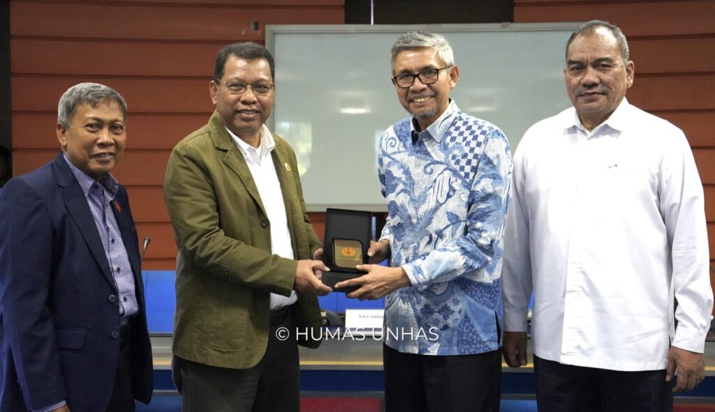 Unhas Terima Universitas Tadulako Studi Tiru Menuju Status PTNBH