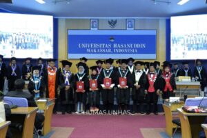 Pengukuhan Empat Guru Besar Baru pada Fakultas Farmasi Universitas Hasanuddin