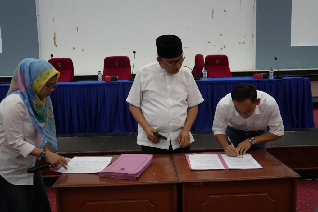 27 Tim Penelitian Kolaboratif Rumah Sakit Hibah Unhas Tahun 2024 Tandatangani Kontrak Pendanaan