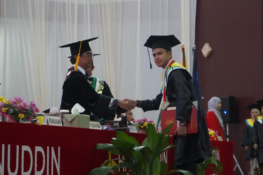Lulusan Terbaik Unhas Periode Wisuda Juli T.A 20232024