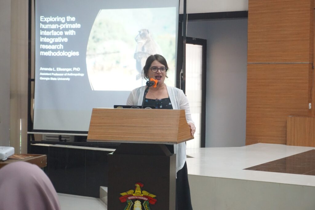 Program Studi Konservasi Hutan Fakultas Kehutanan Unhas Gelar Kuliah Umum Bahas Hubungan Mahasiswa dengan Macaca di Sulawesi Selatan